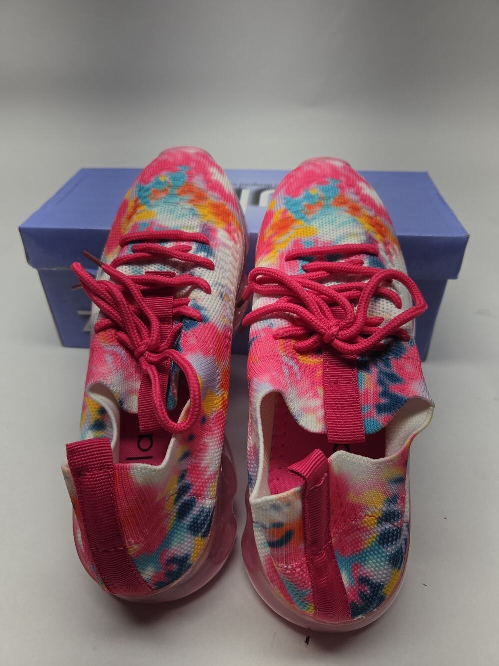 Zula Brand Tie Dye Womans Shoes Size 7 New In Box Never Worn